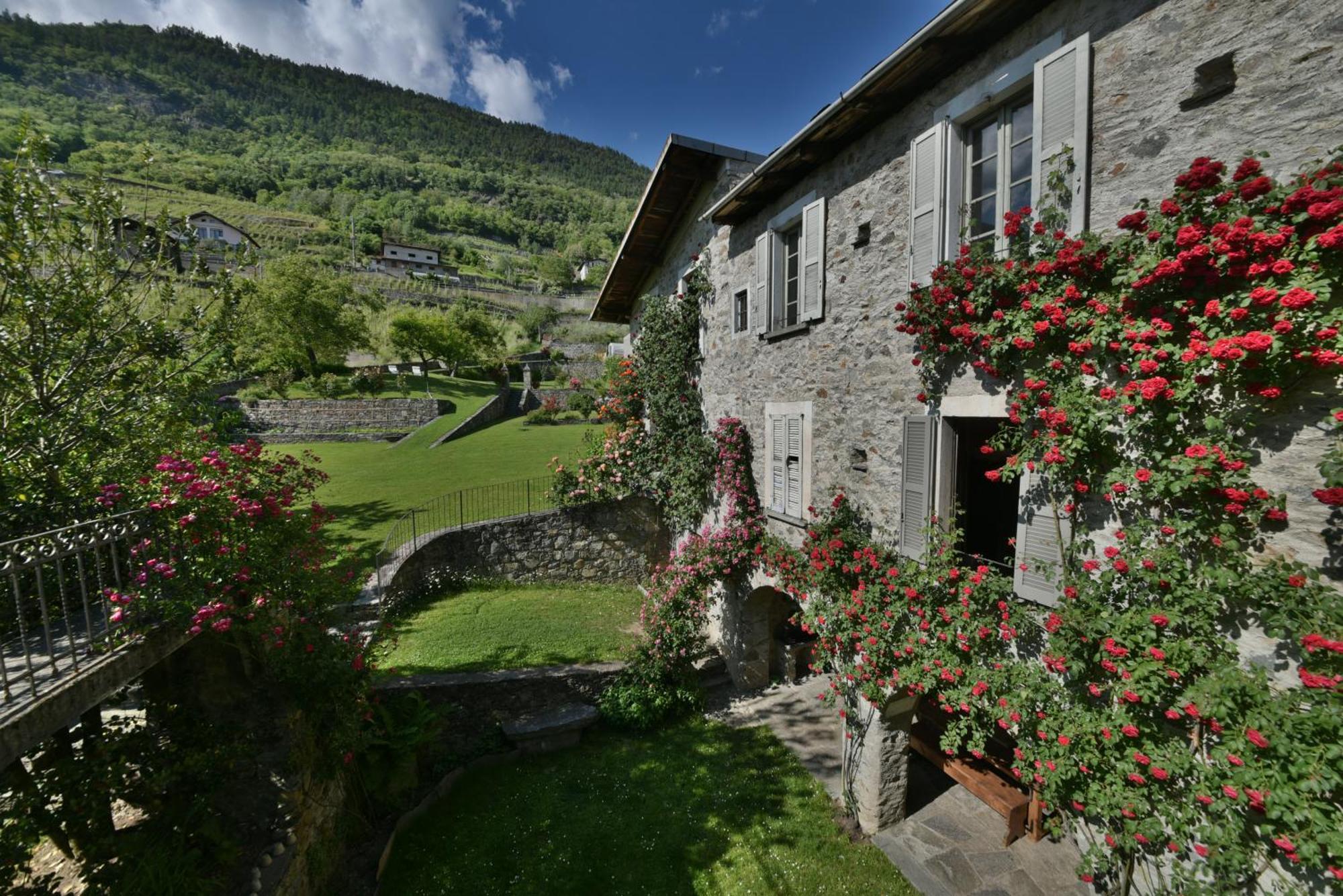 Piano Nobile Al Roseto Del Drago Villa San Bernardo  Kültér fotó